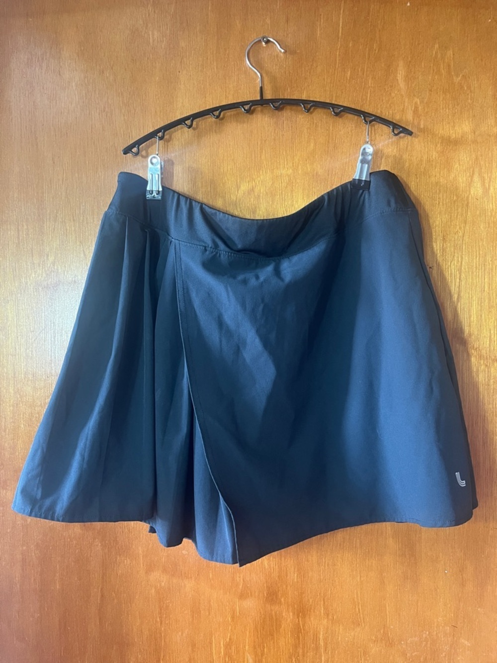 Woman’s Lole Black Athletic Skort with Built-In Shorts Large